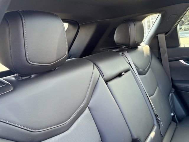 Used 2024 Cadillac XT5 Premium Luxury image 32