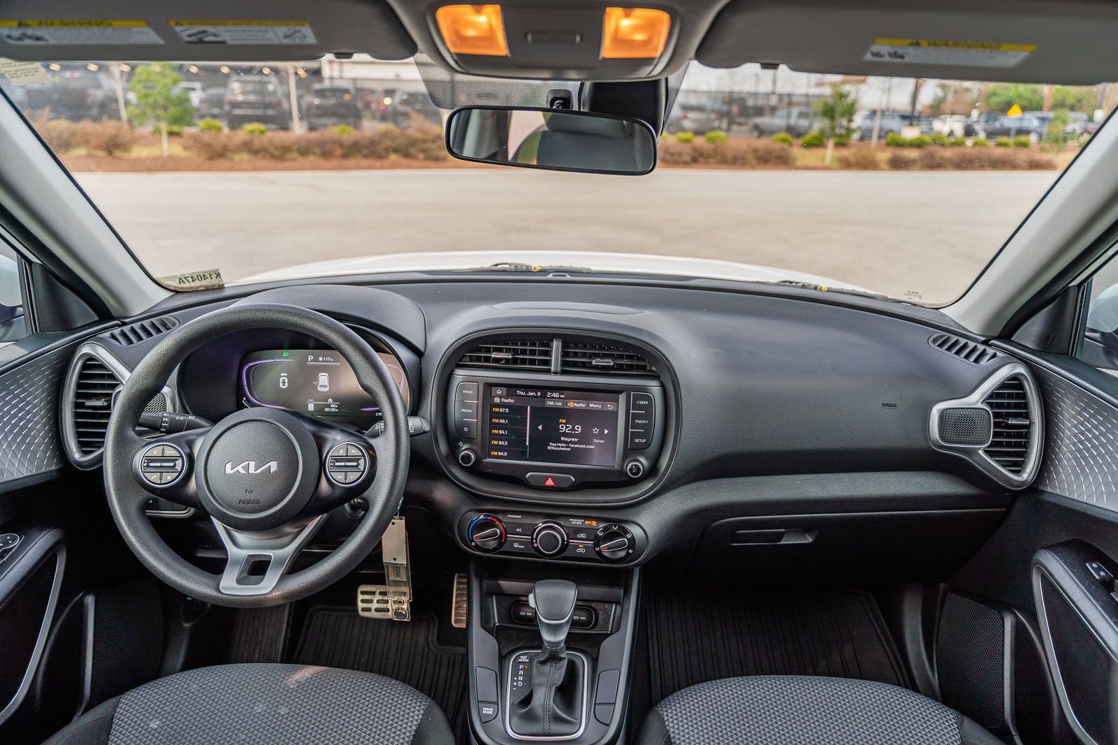 Used 2023 Kia Soul LX w/ LX Technology Package image 25