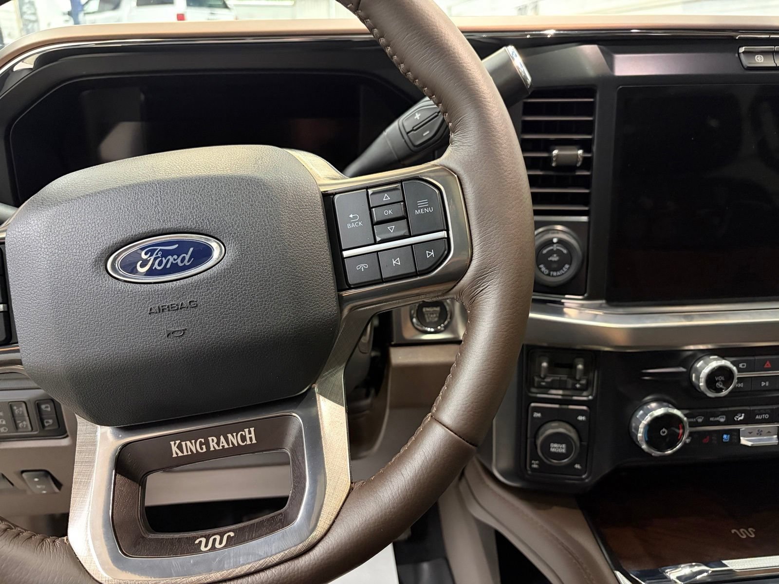 Used 2026 Ford F350 King Ranch w/ Chrome Package AWD/4WD image 17