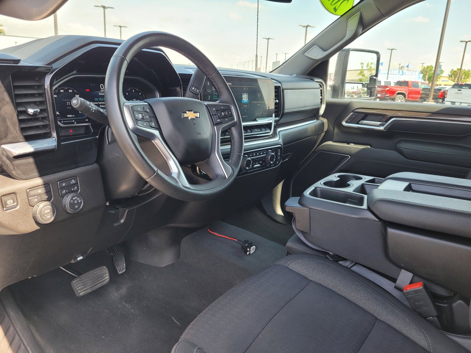 Used 2025 Chevrolet Silverado 2500 LT w/ Safety Package AWD/4WD image 10