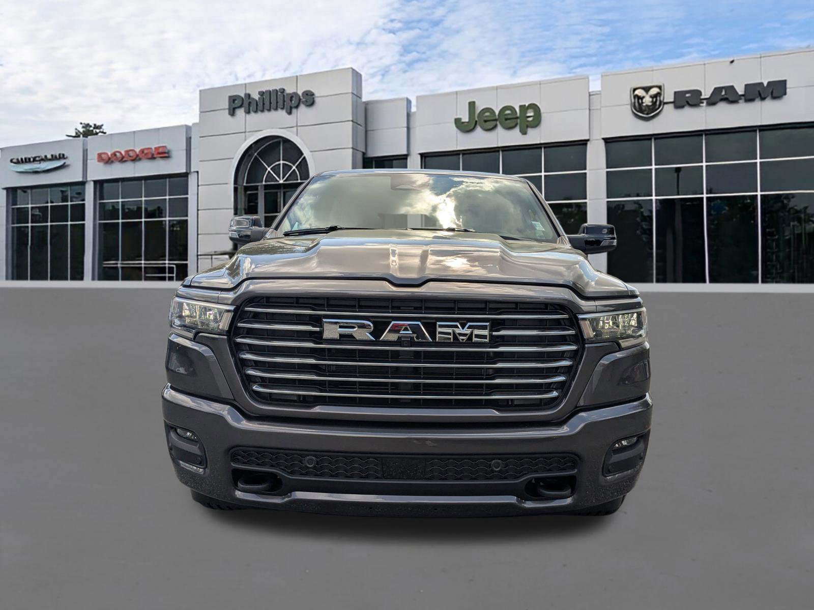 New 2026 RAM 1500 Laramie AWD/4WD image 8