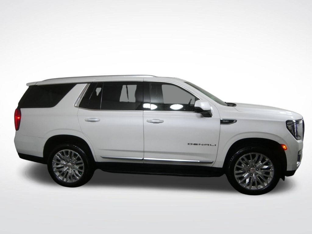 Used 2024 GMC Yukon Denali AWD/4WD image 2