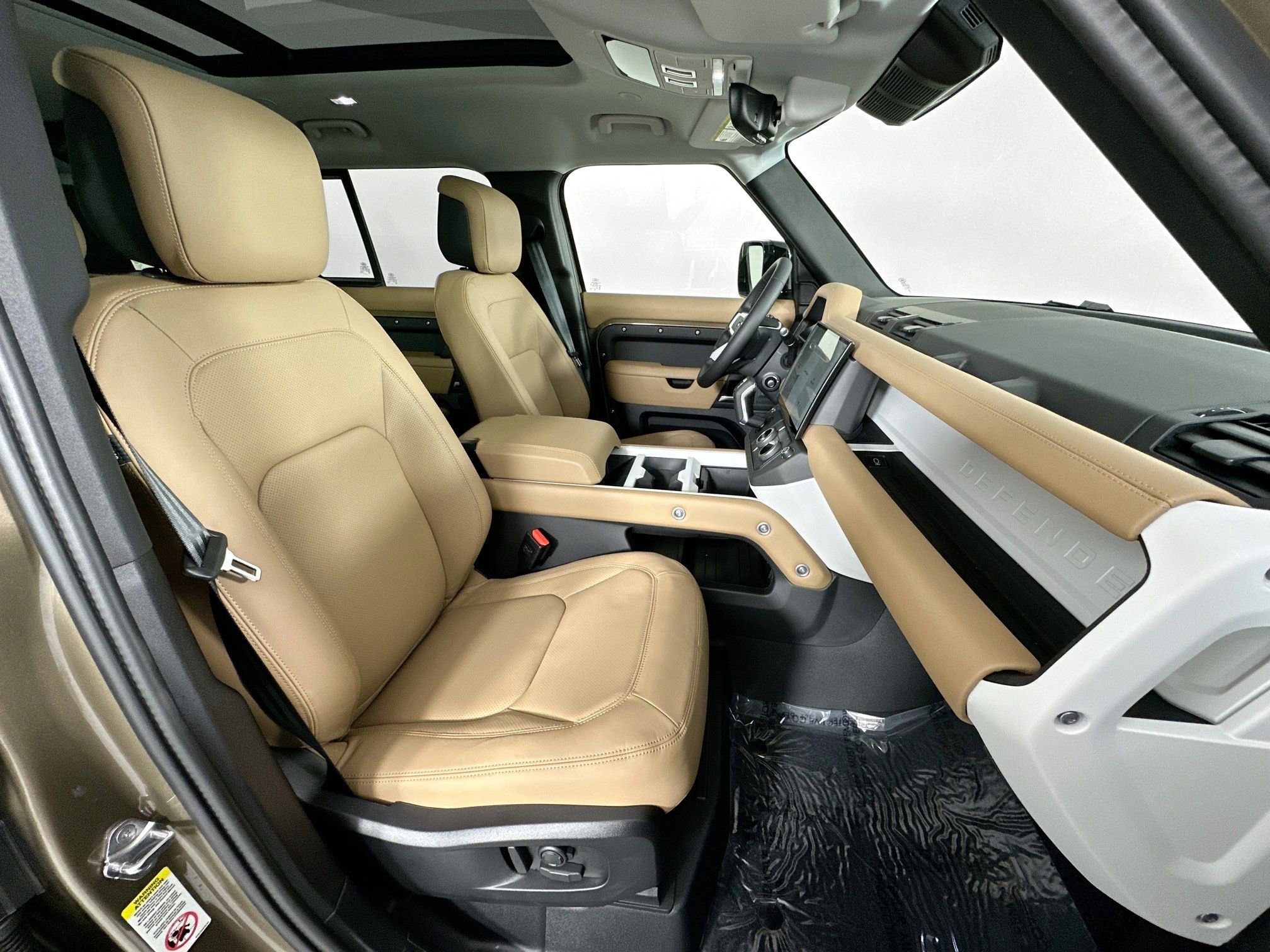 Used 2026 Land Rover Defender 110 S image 26