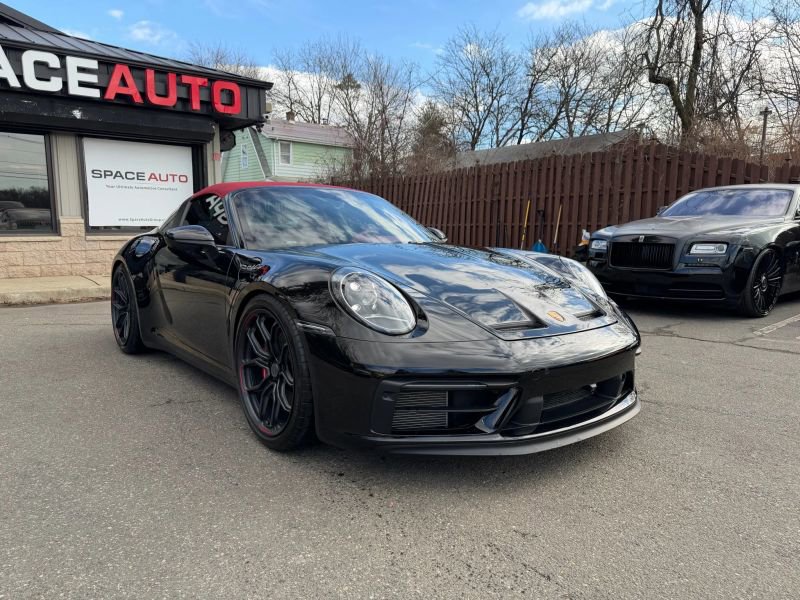 Used 2022 Porsche 911 Targa 4S w/ Premium Package image 4