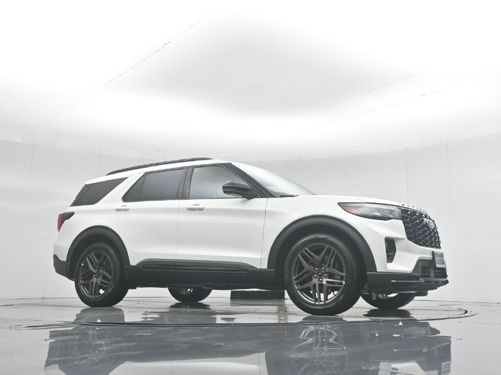 New 2026 Ford Explorer ST w/ Sun And Sound Package AWD/4WD image 3