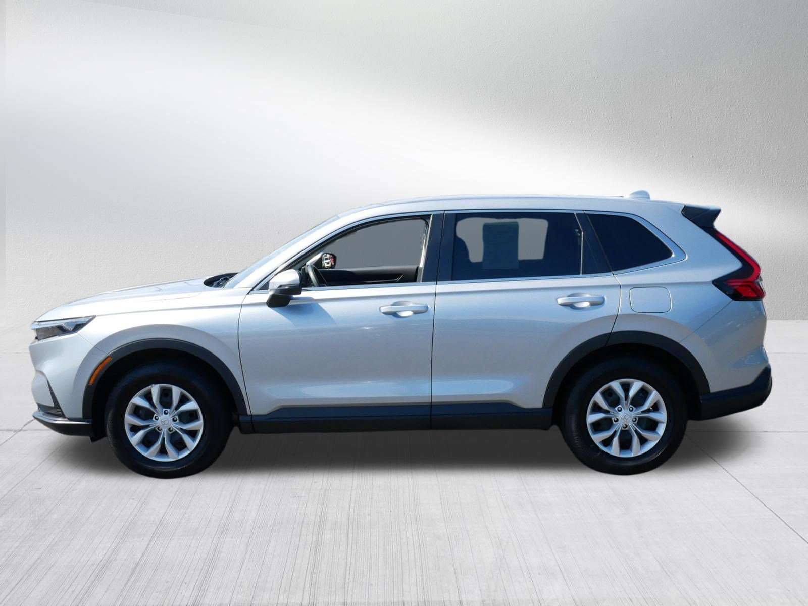 Used 2025 Honda CR-V LX image 4