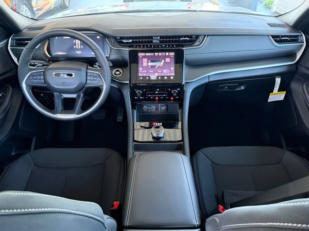 New 2026 Jeep Grand Cherokee Laredo X AWD/4WD image 25