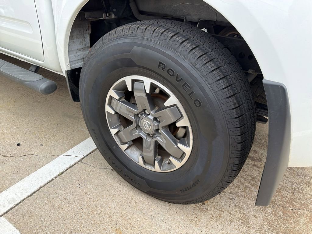 Used 2019 Nissan Frontier Desert Runner image 3