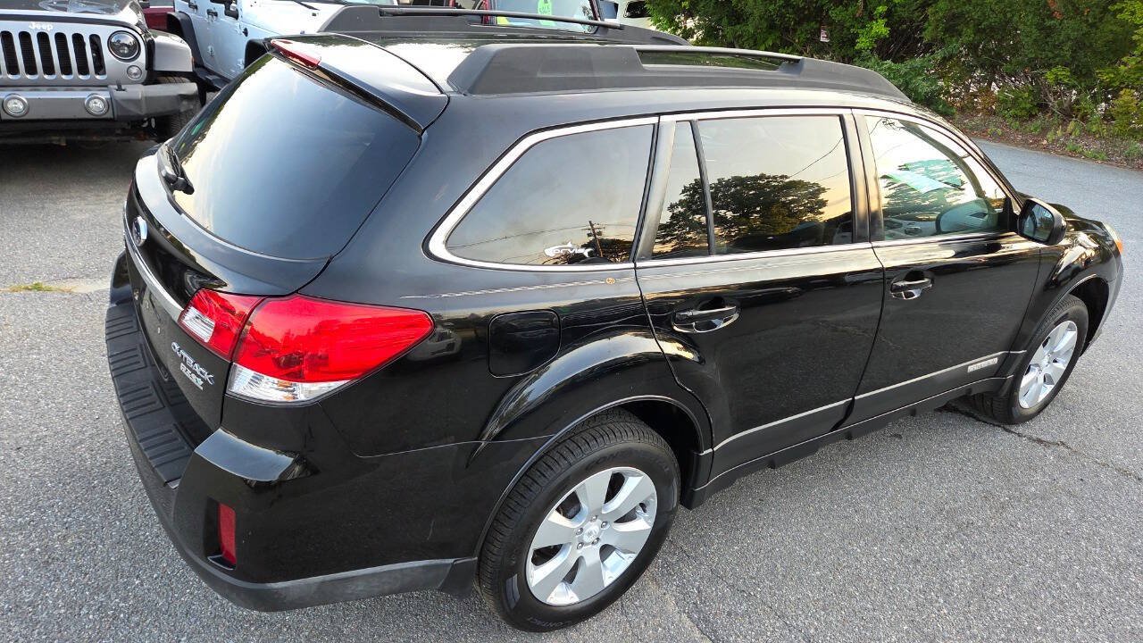 Used 2010 Subaru Outback 2.5i Limited AWD/4WD image 14