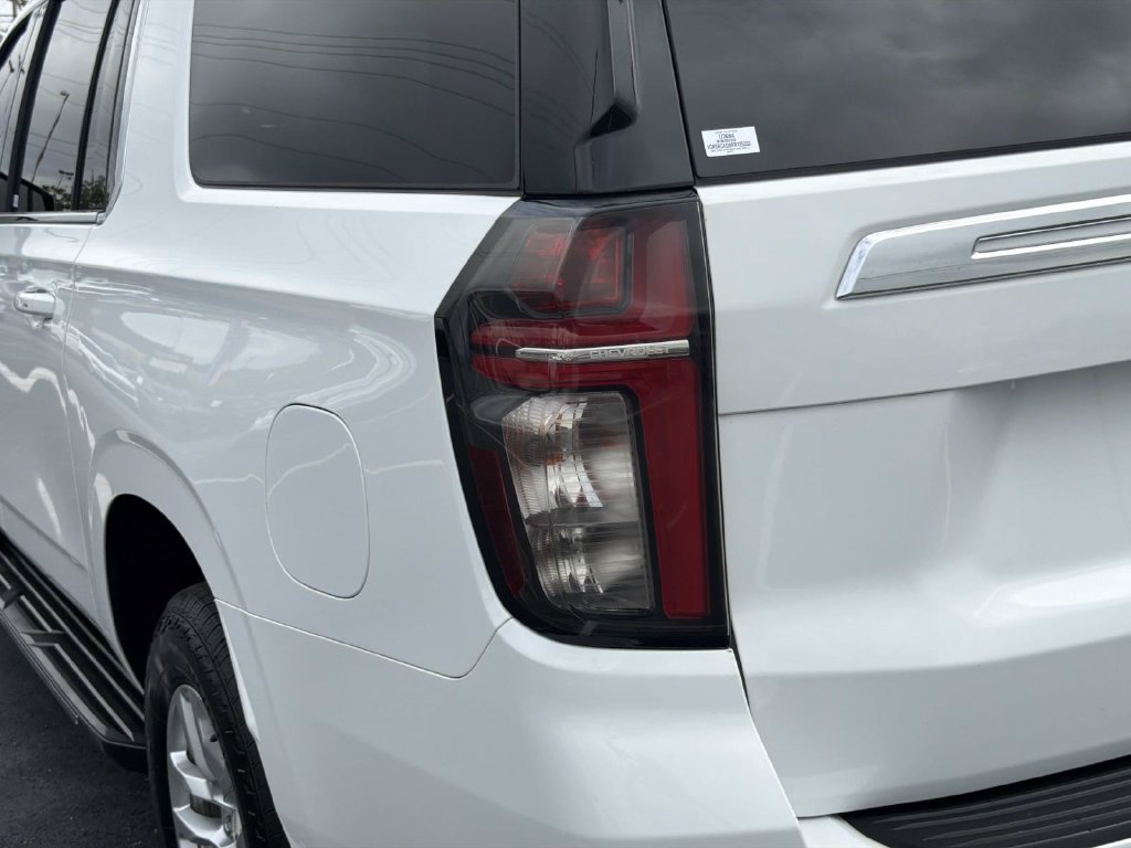 Used 2024 Chevrolet Suburban LT AWD/4WD image 11