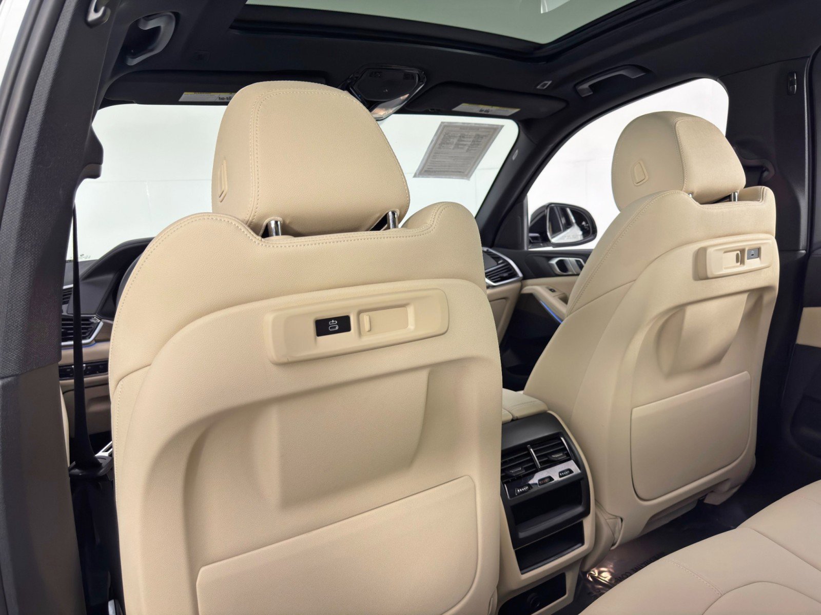 Used 2022 BMW X5 xDrive45e AWD/4WD image 41