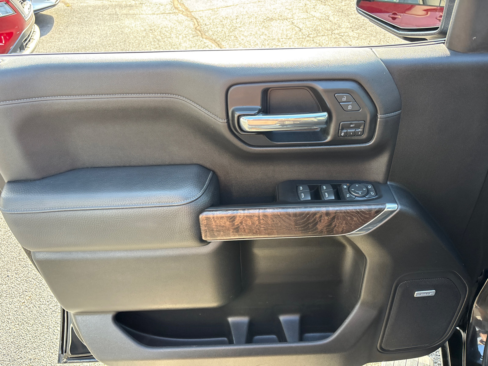 Used 2022 GMC Sierra 1500 Denali w/ Denali Premium Package AWD/4WD image 11