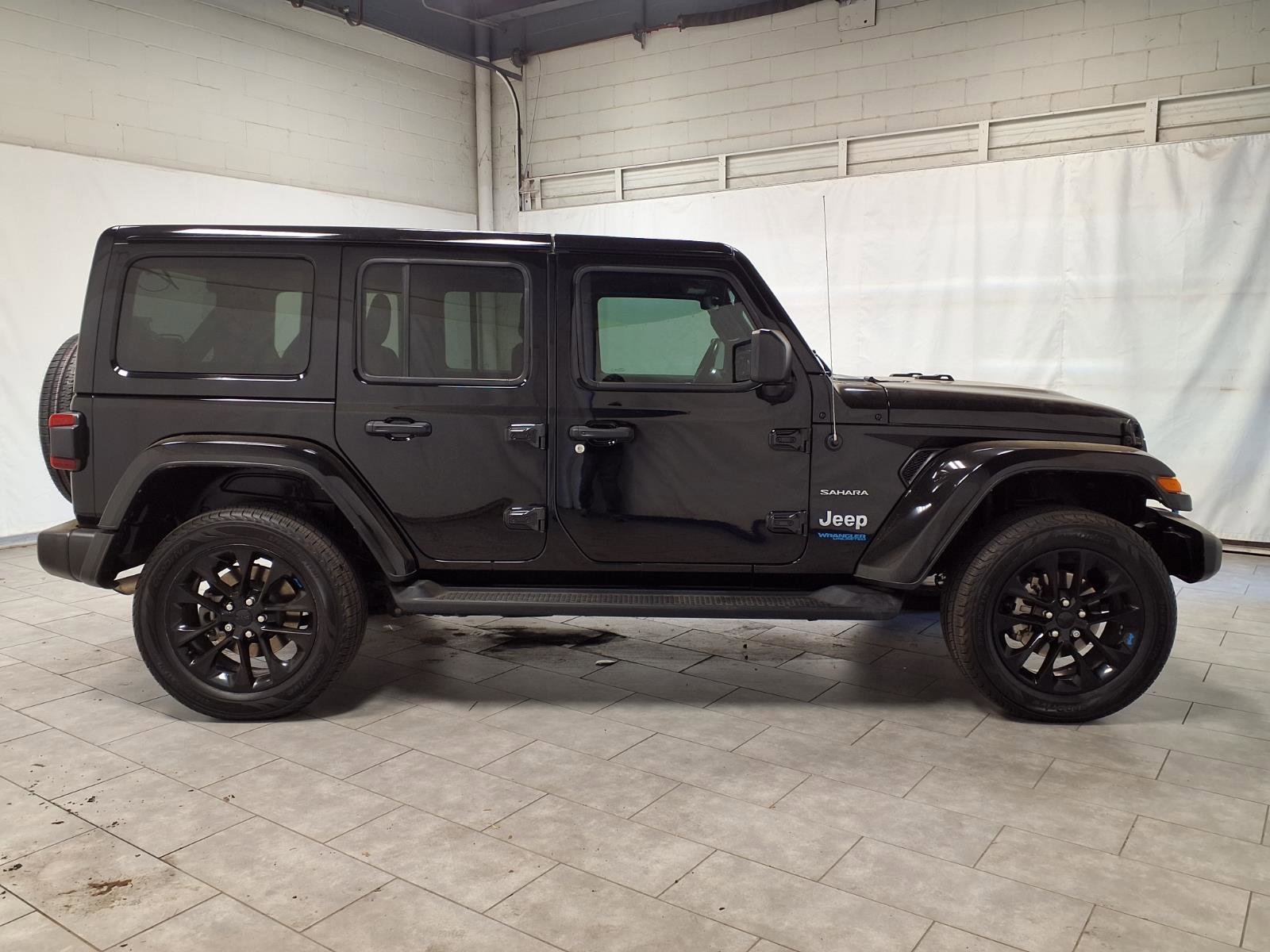 Used 2022 Jeep Wrangler Unlimited Sahara image 10