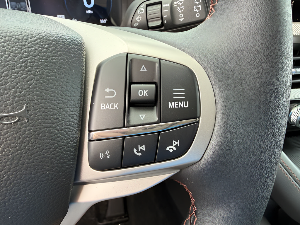 New 2026 Ford Explorer Active w/ Active Comfort Package AWD/4WD image 24