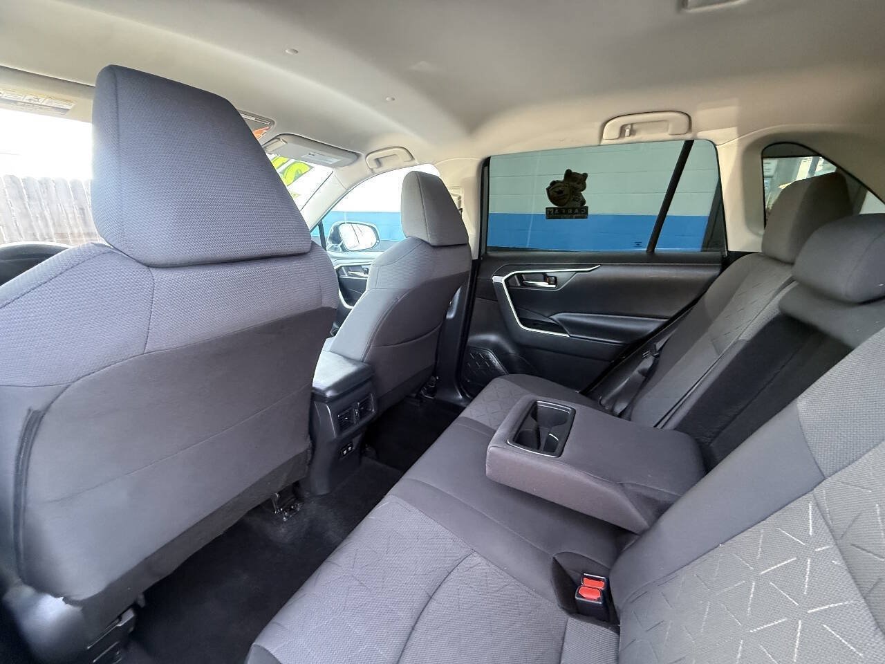 Used 2021 Toyota RAV4 XLE w/ XLE Grade Weather Package AWD/4WD image 15