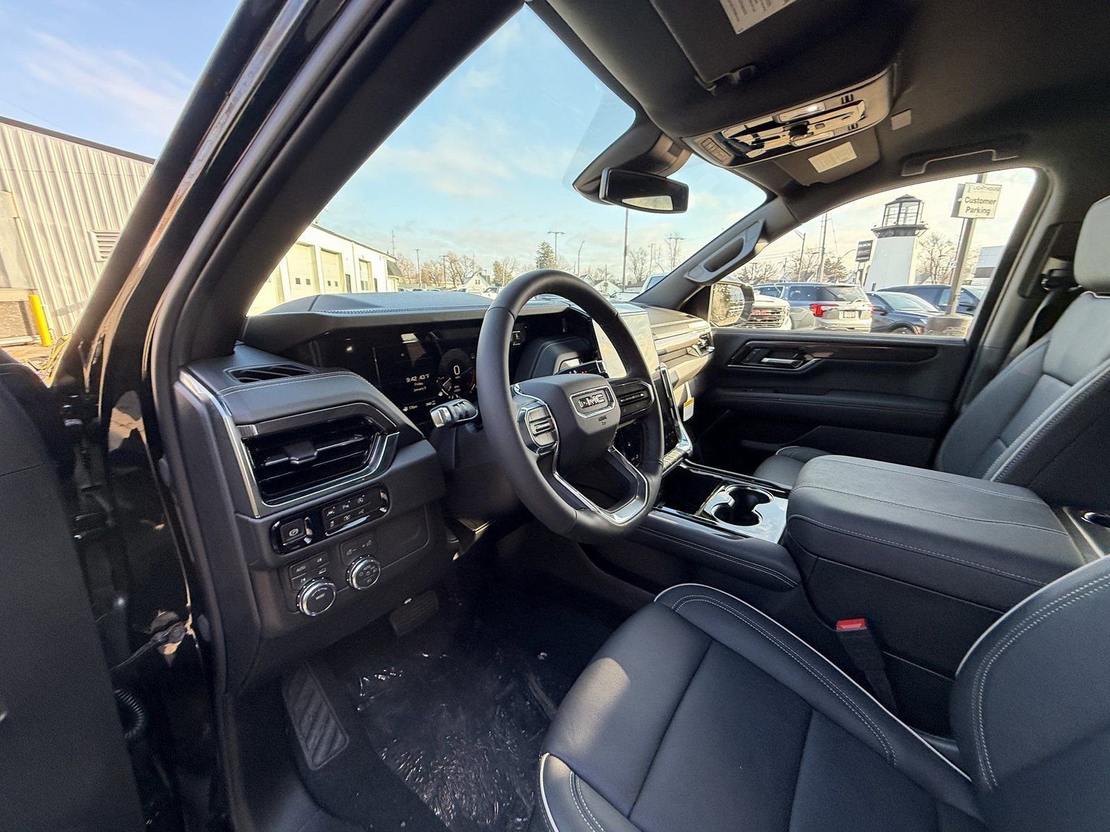 New 2026 GMC Yukon Elevation image 4