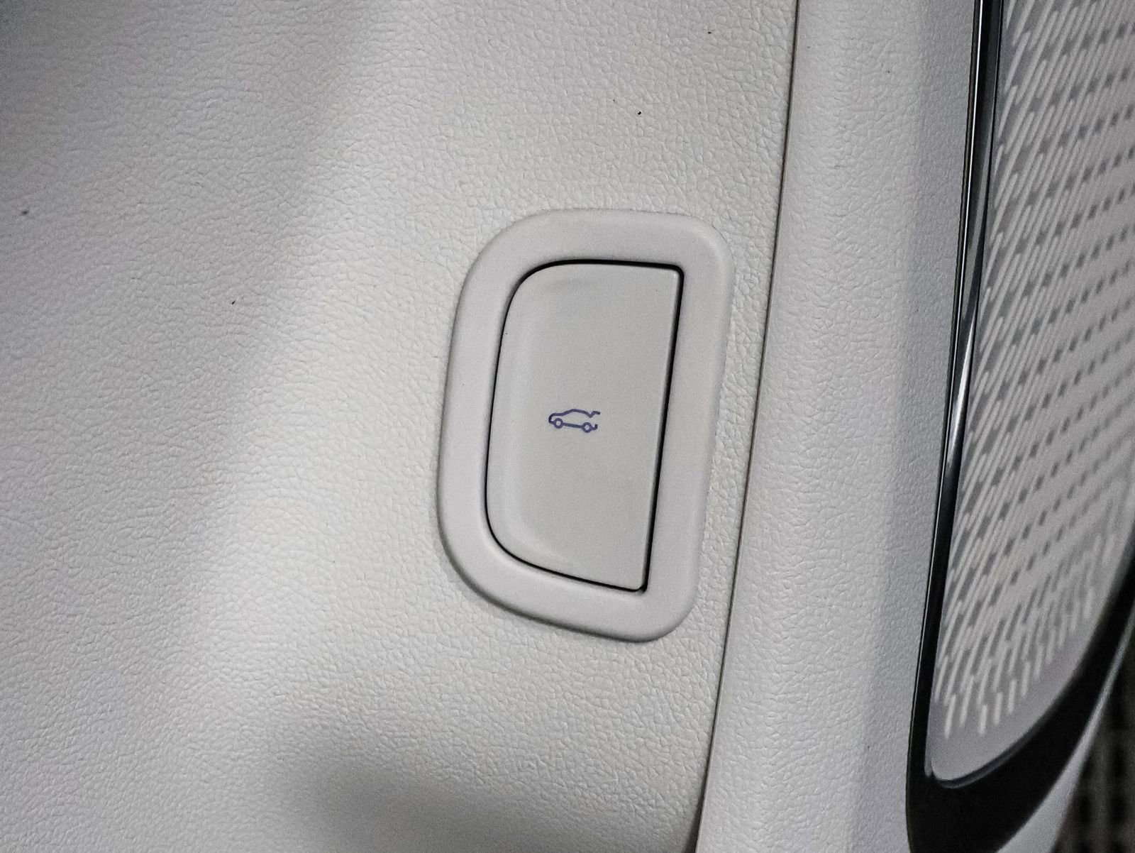 New 2026 GMC Acadia Denali w/ Super Cruise Package image 22