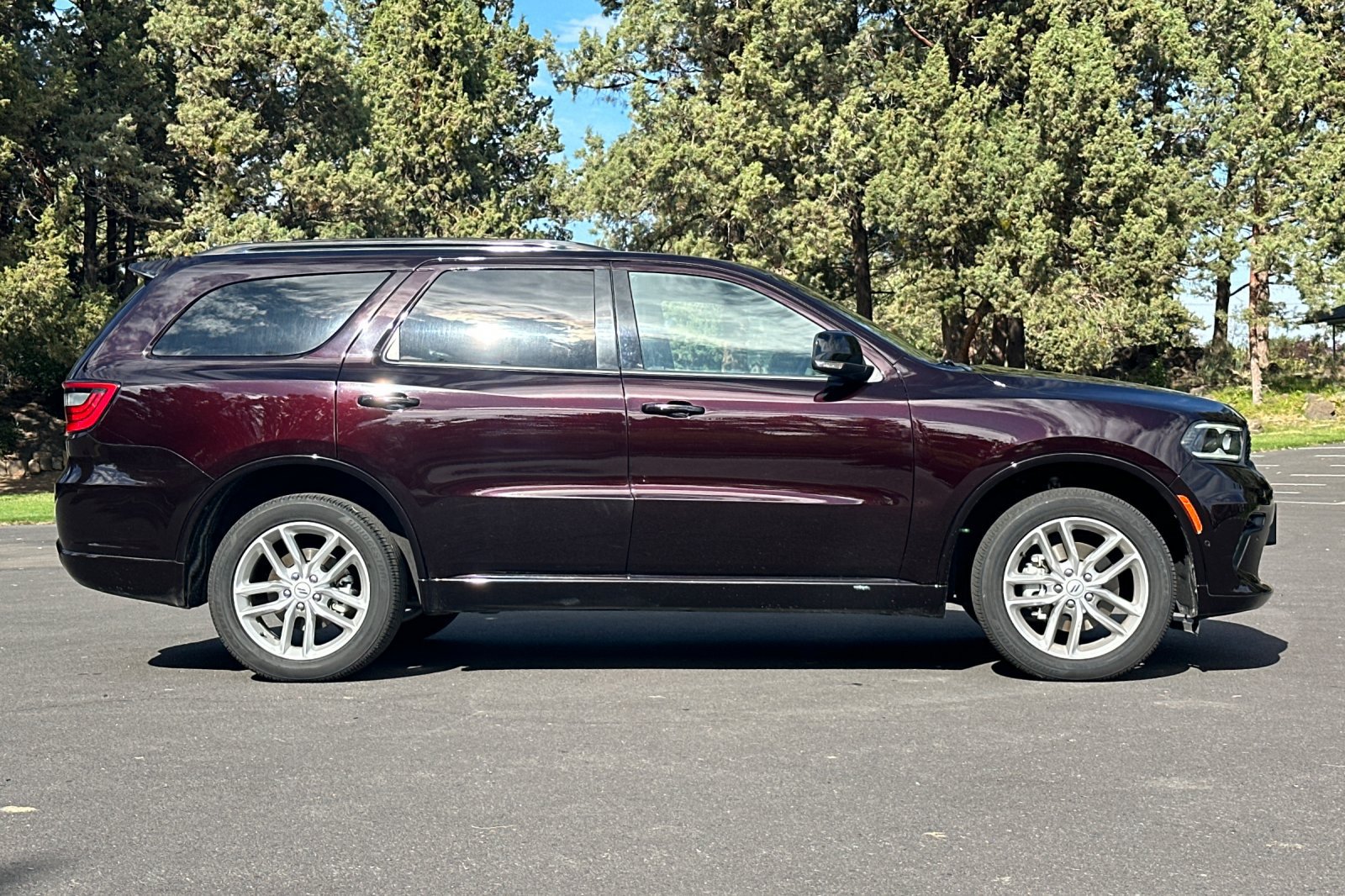Used 2025 Dodge Durango GT AWD/4WD image 3