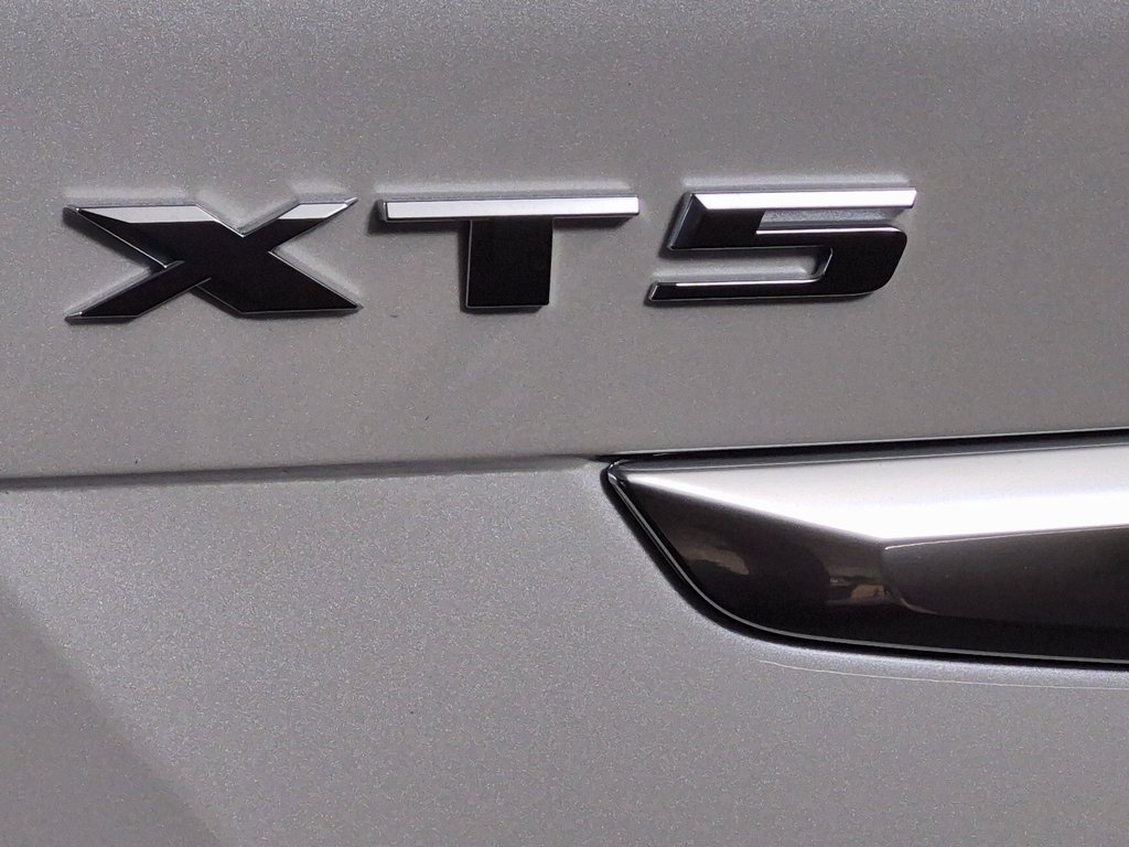 New 2026 Cadillac XT5 Sportv w/ LPO, Floor Liner Package image 7