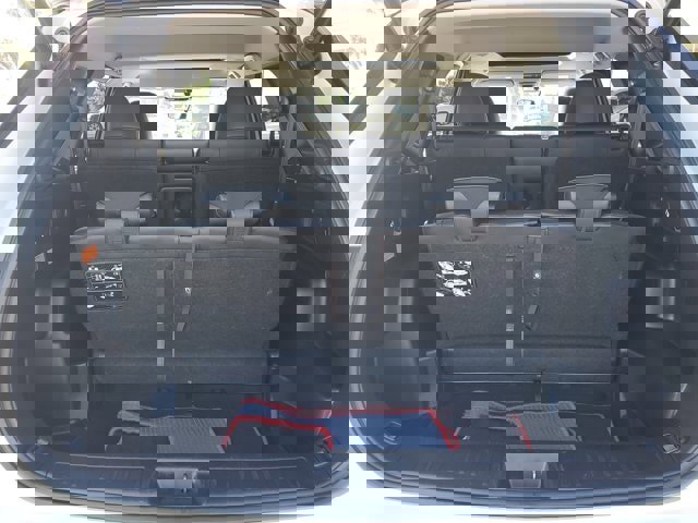 Used 2024 Mitsubishi Outlander SE image 5