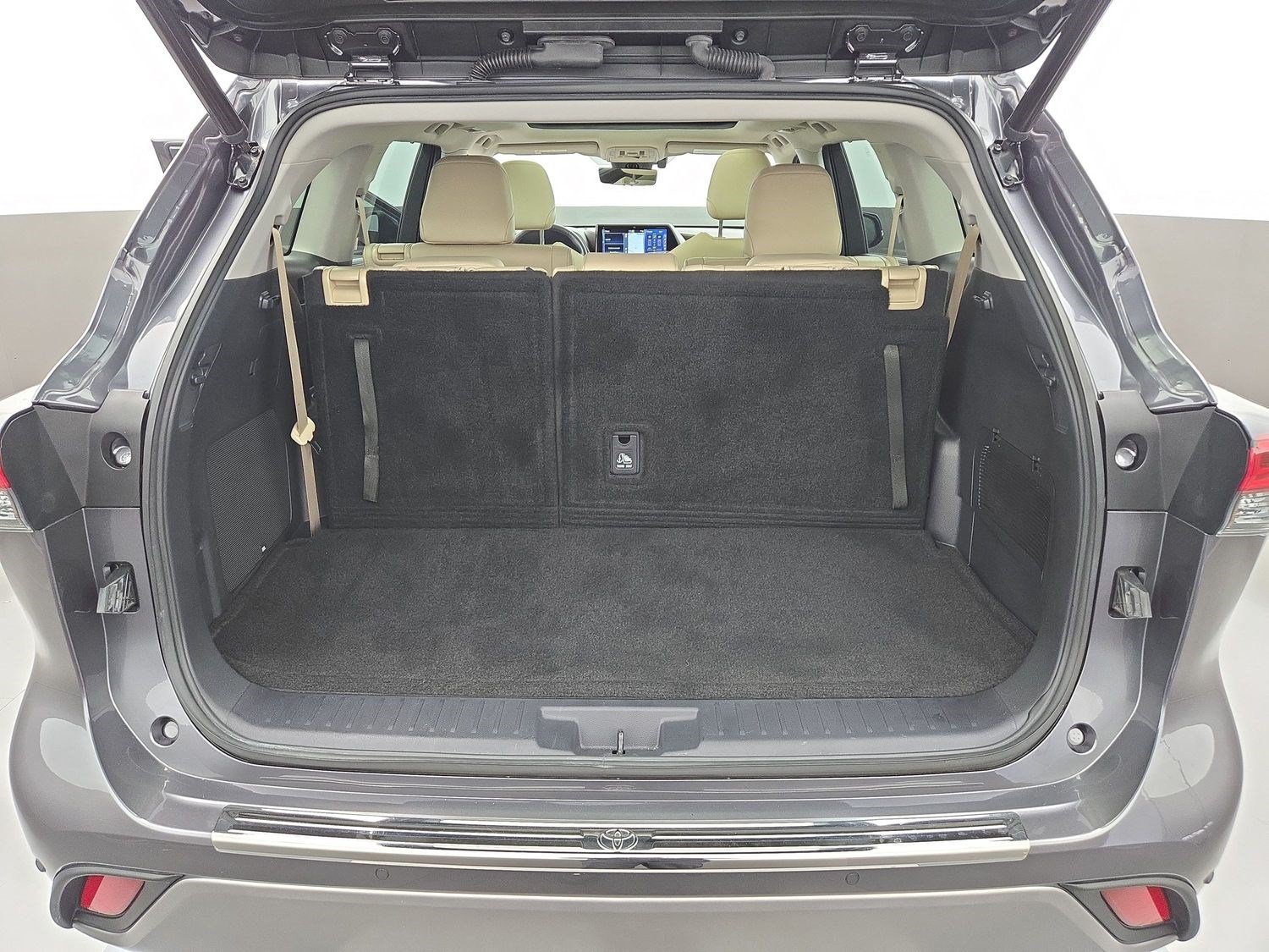 Used 2021 Toyota Highlander Platinum AWD/4WD image 33