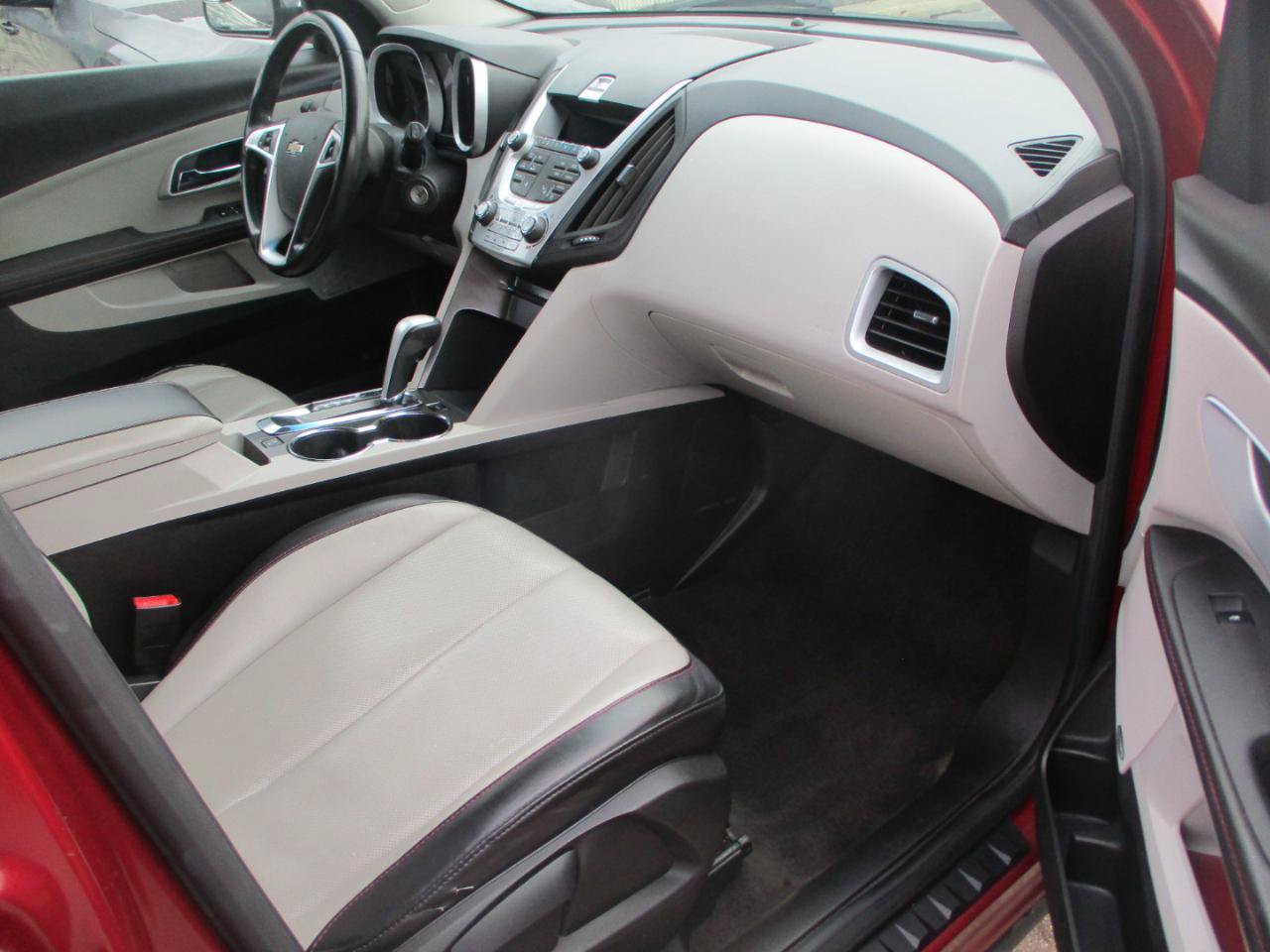 Used 2010 Chevrolet Equinox LTZ AWD/4WD image 8