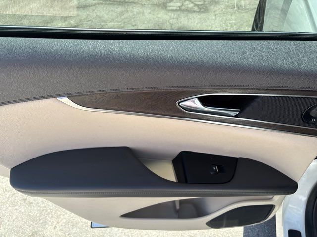 Used 2020 Lincoln Nautilus Reserve w/ Equipment Group 201A image 24