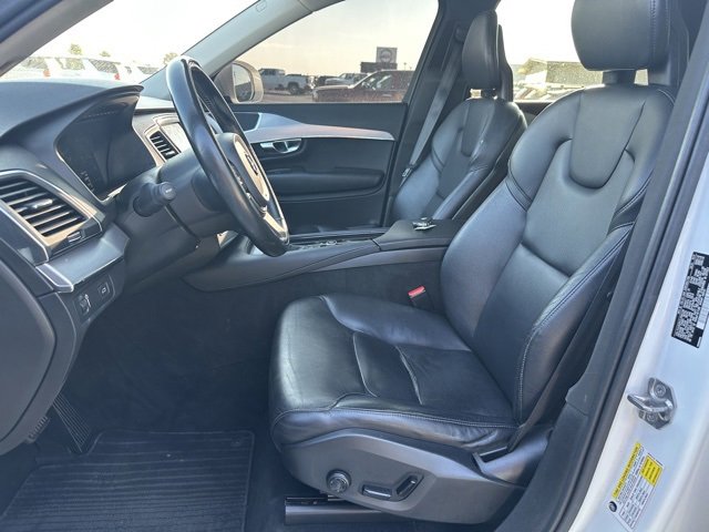 Used 2018 Volvo XC90 T5 Momentum w/ Convenience Package image 9