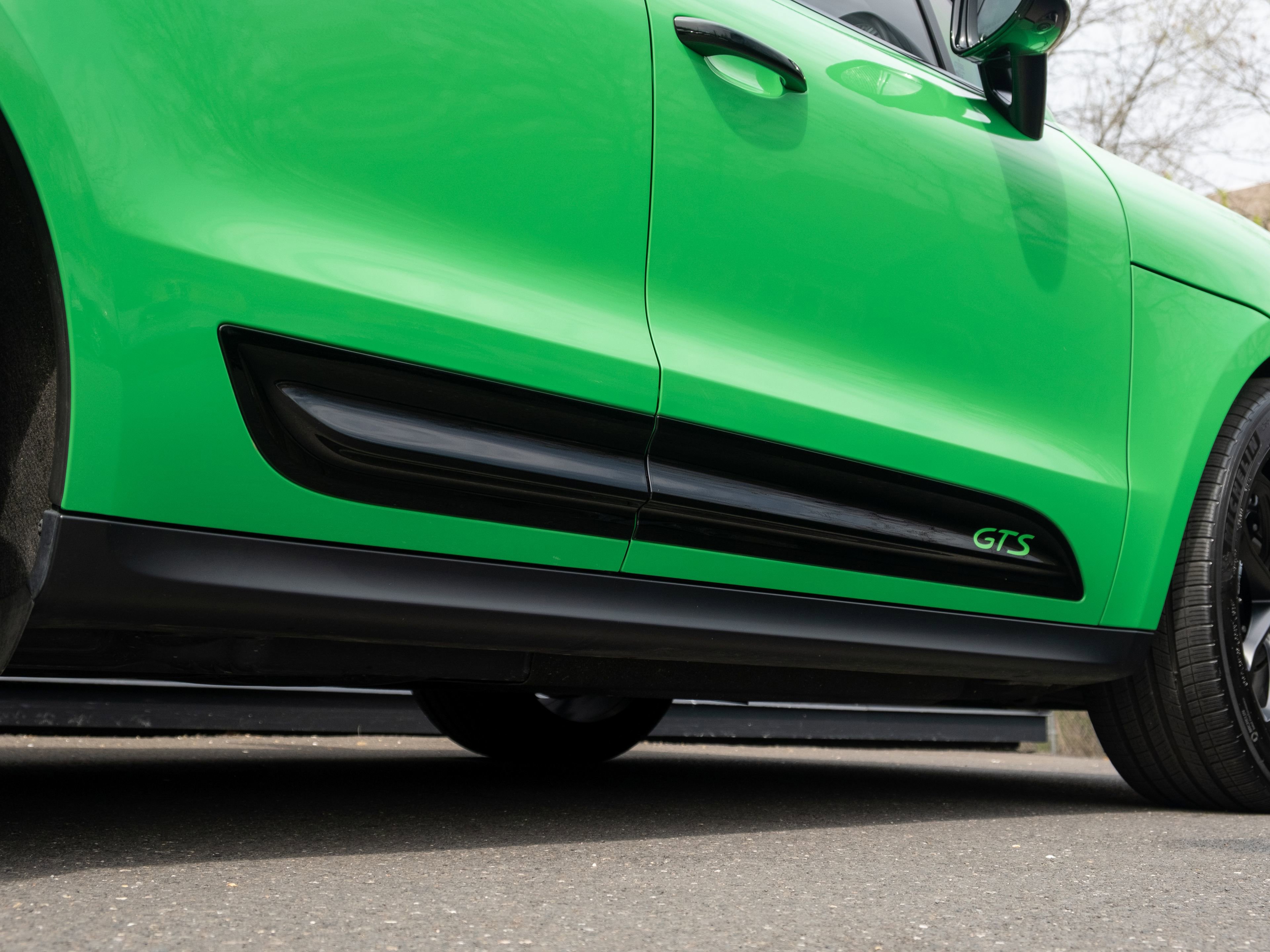 Certified 2025 Porsche Macan GTS image 53