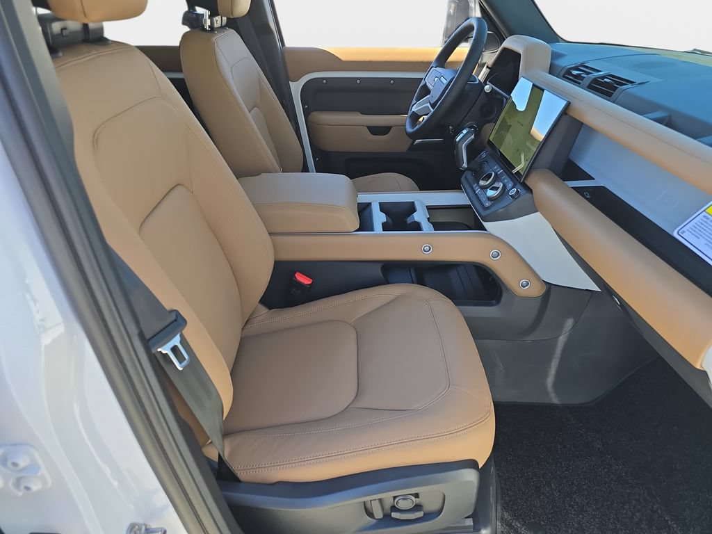 New 2026 Land Rover Defender 110 S AWD/4WD image 10