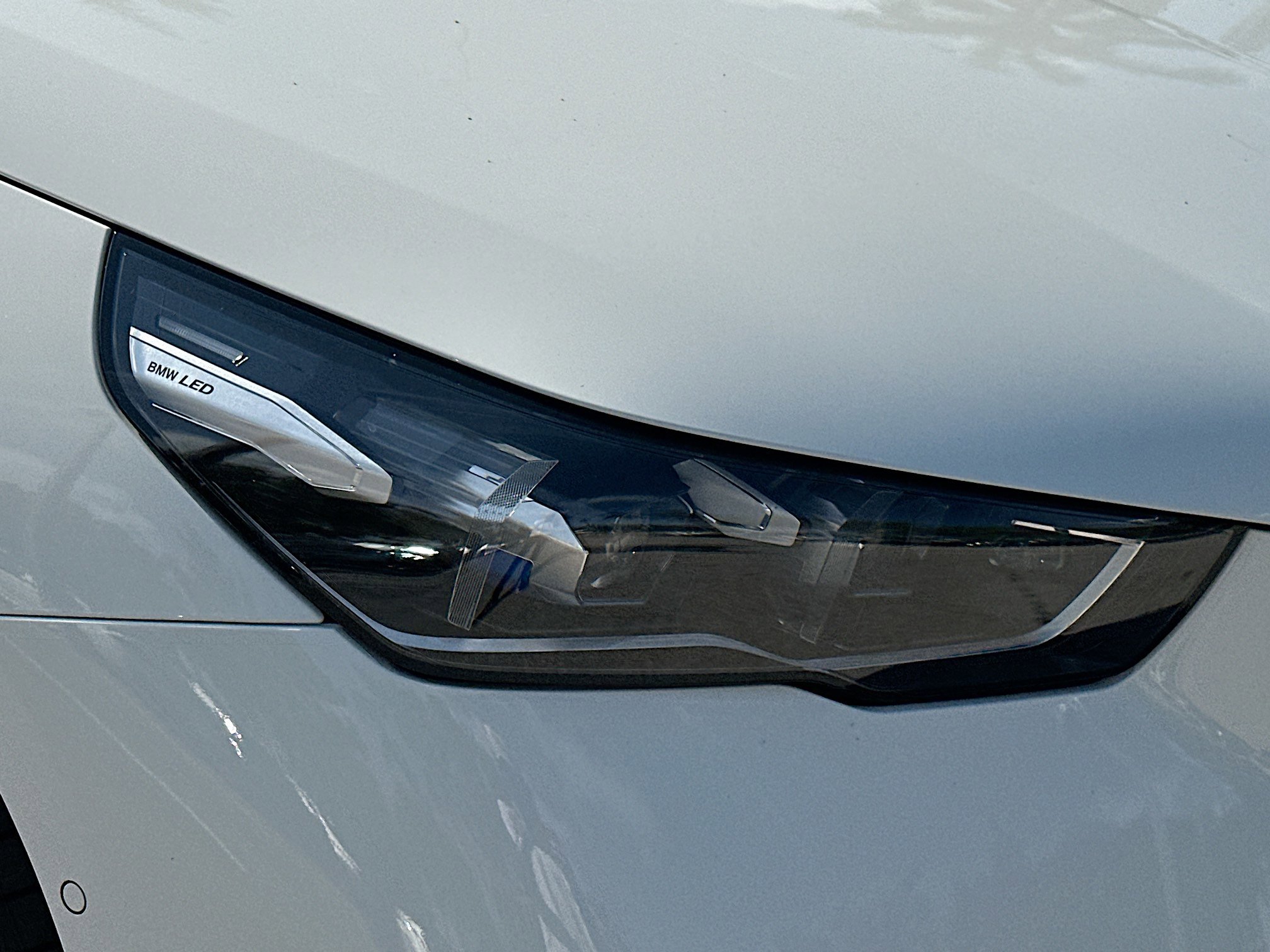 Used 2025 BMW i5 eDrive40i w/ Premium Package image 37