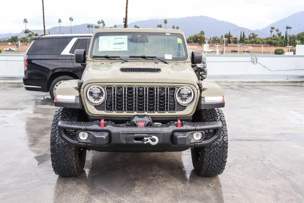New 2026 Jeep Wrangler Unlimited Rubicon AWD/4WD image 3