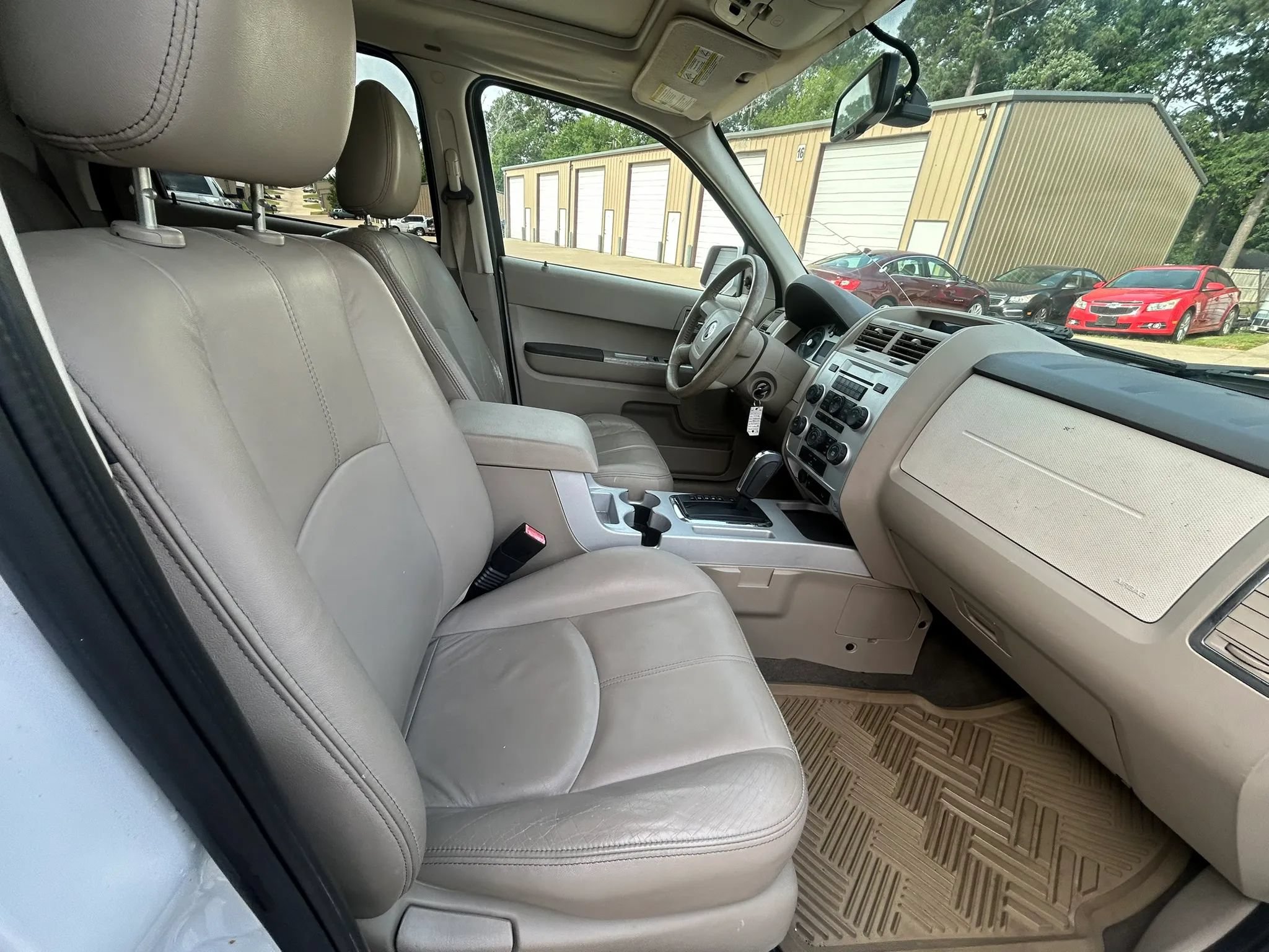 Used 2008 Mercury Mariner Premier FWD image 9