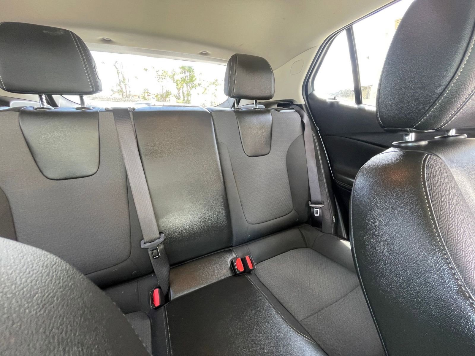 Used 2025 Buick Encore GX Preferred image 38