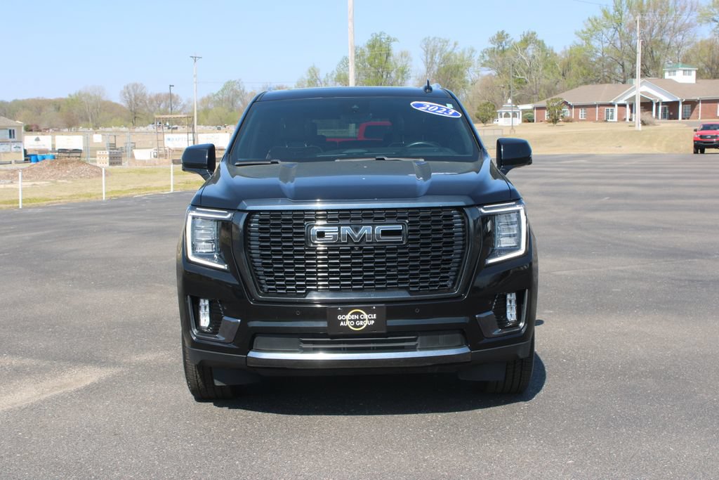 Used 2023 GMC Yukon Denali Ultimate w/ LPO, Floor Liner Package AWD/4WD image 3