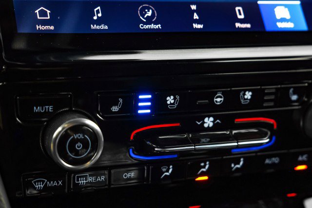 Used 2023 Jeep Grand Cherokee L Summit image 27