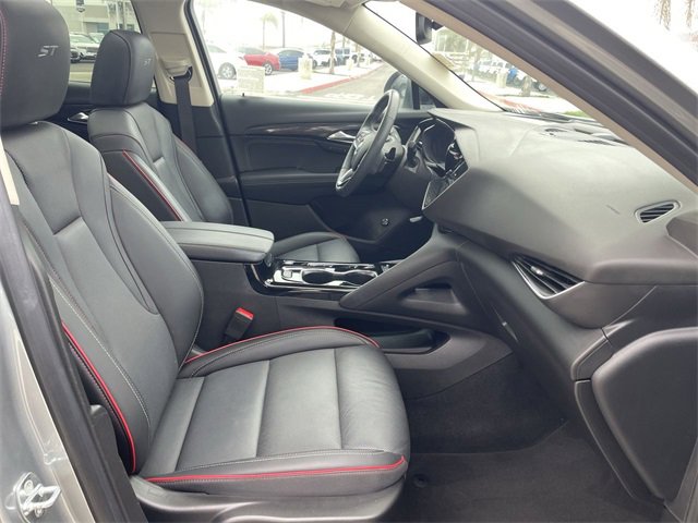 Used 2023 Buick Envision Essence w/ Sport Touring Package image 28