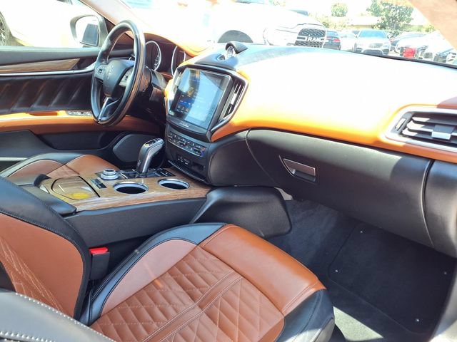 Used 2019 Maserati Ghibli S GranLusso RWD image 28