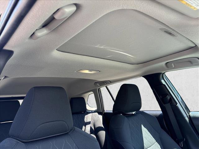 Used 2022 Toyota Corolla Cross LE w/ Moonroof Package FWD image 29