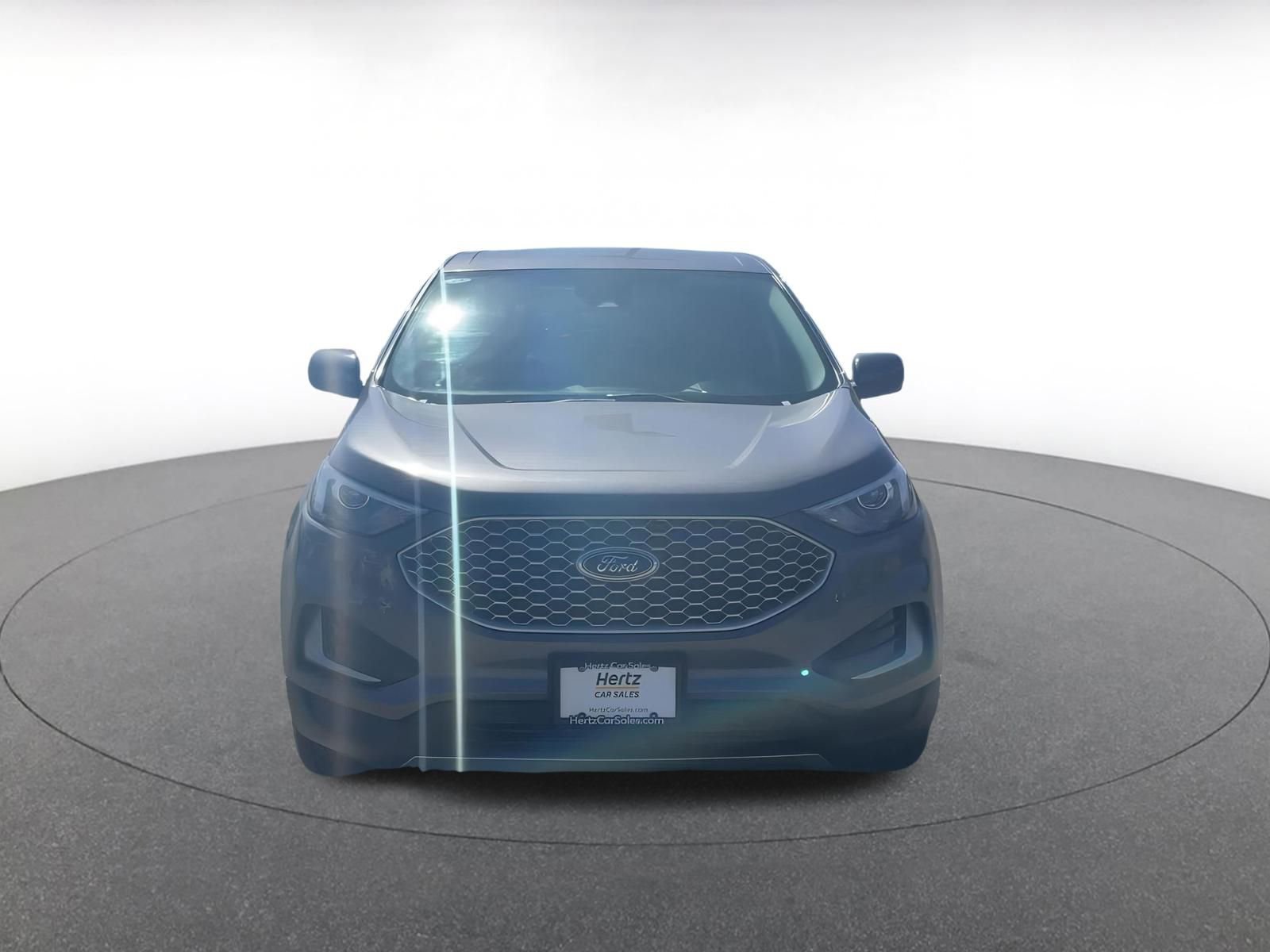 Used 2024 Ford Edge SEL image 4