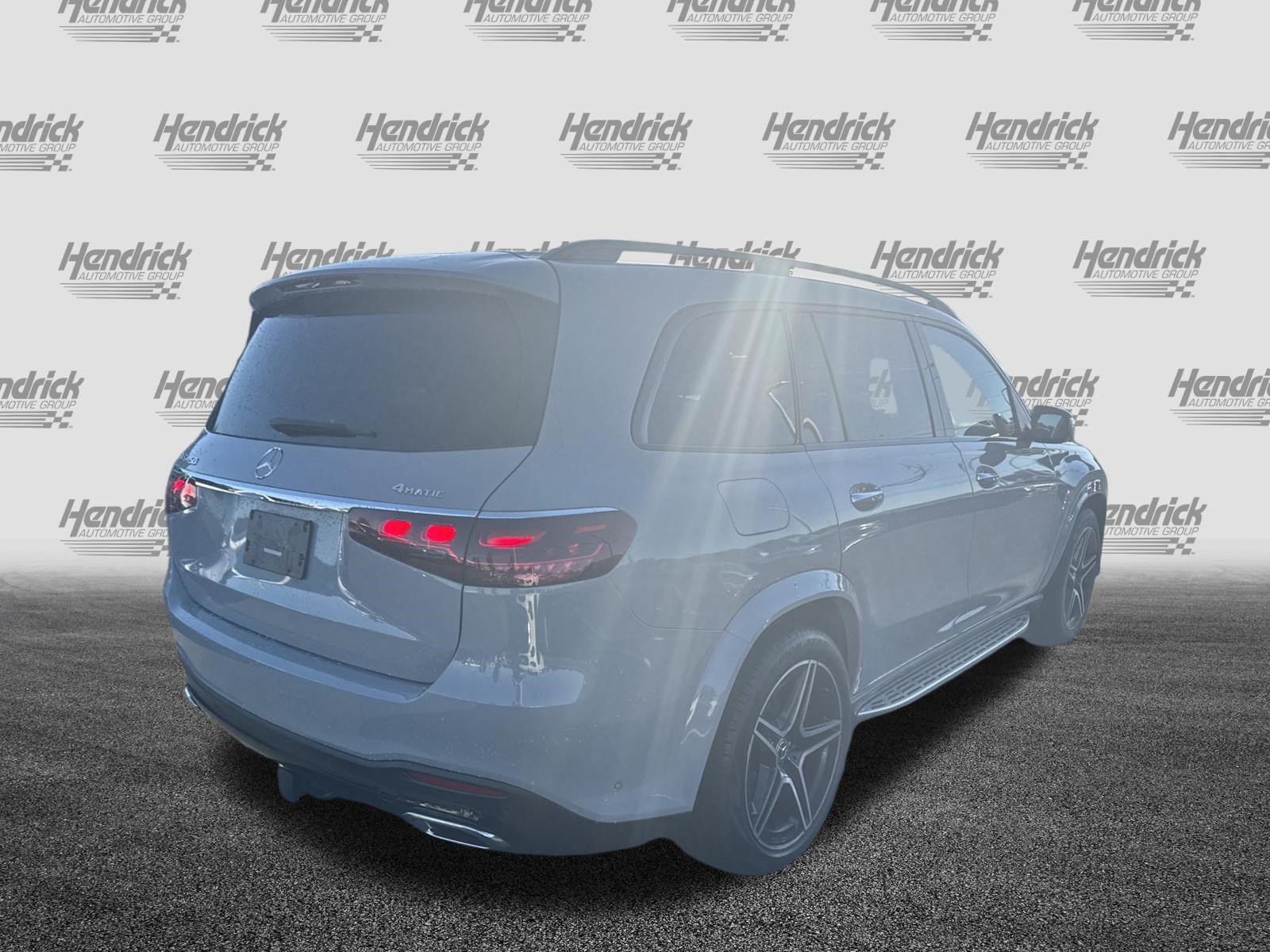 Used 2024 Mercedes-Benz GLS 450 4MATIC image 10