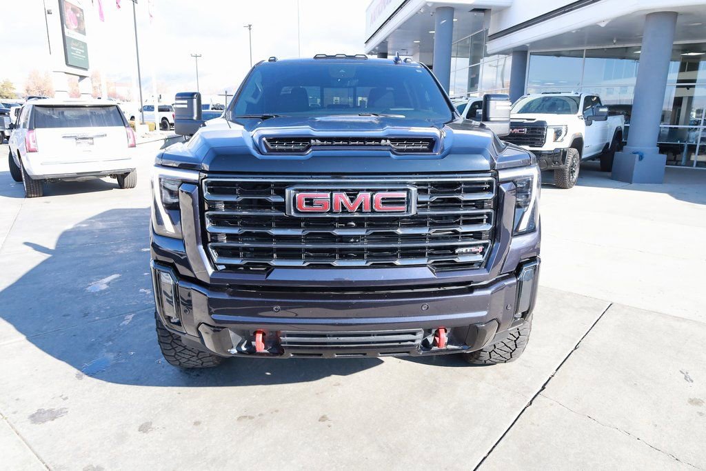 Used 2024 GMC Sierra 3500 AT4 w/ AT4 Premium Plus Package image 9