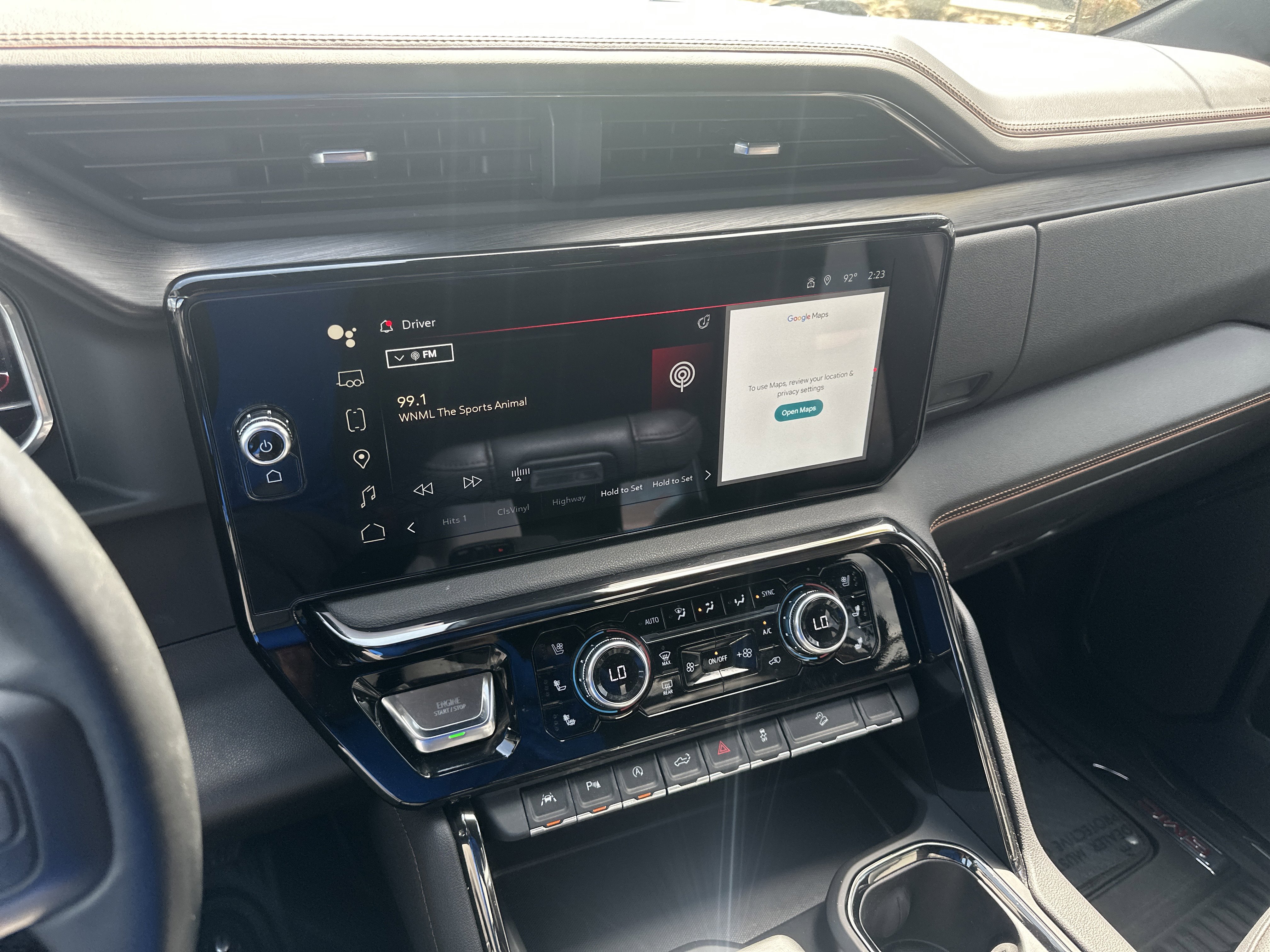 Used 2024 GMC Sierra 1500 AT4 w/ Technology Package image 42