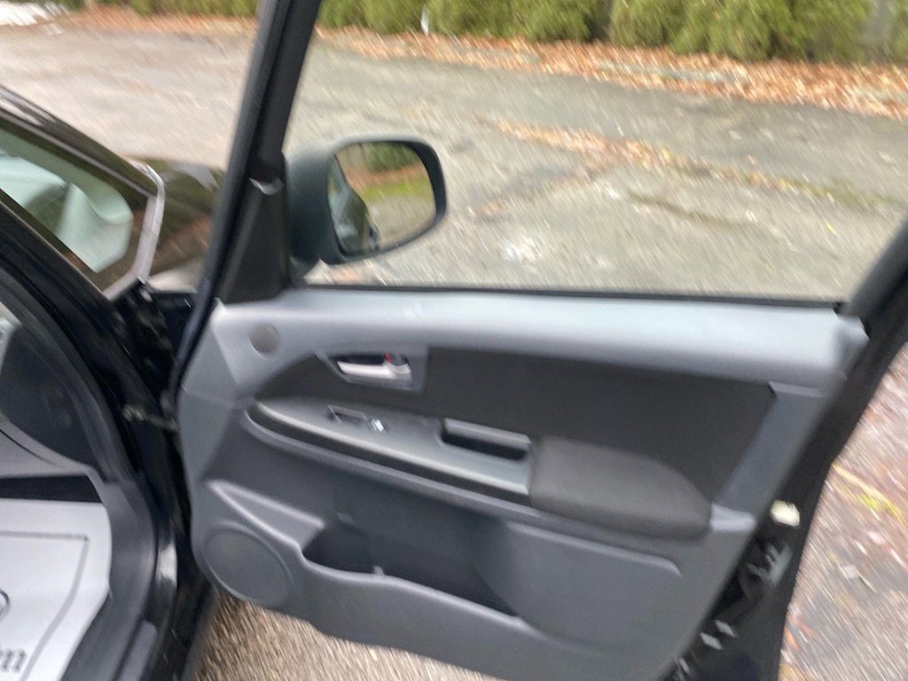 Used 2012 Suzuki SX4 AWD Hatchback image 20