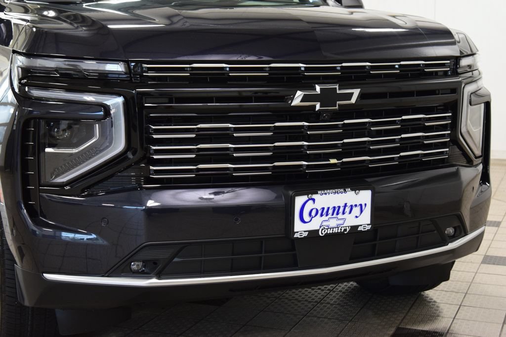 New 2026 Chevrolet Suburban High Country AWD/4WD image 13