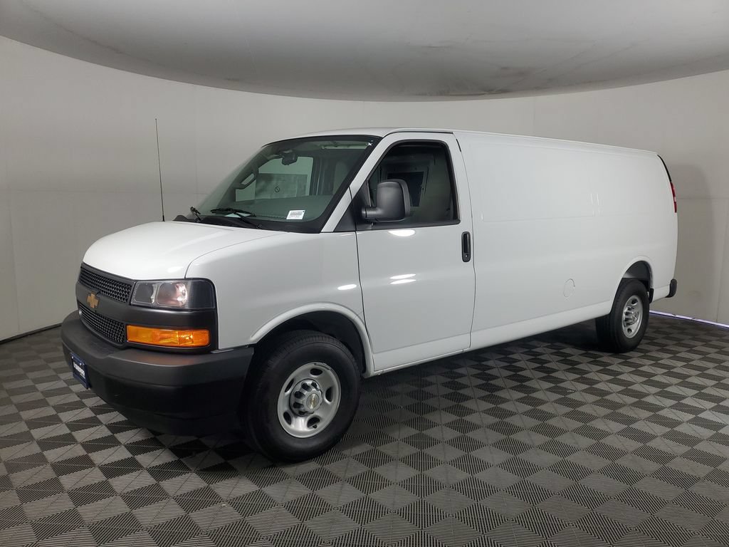 New 2026 Chevrolet Express 2500 Extended w/ Communications Package RWD image 8