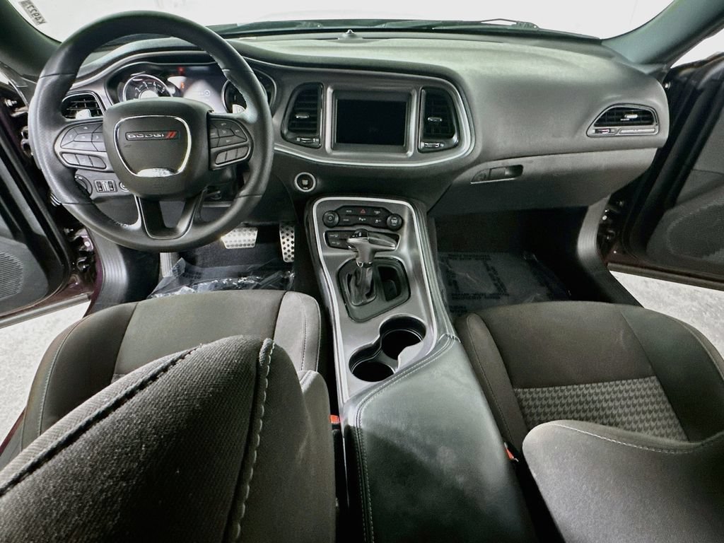 Used 2022 Dodge Challenger R/T RWD image 16