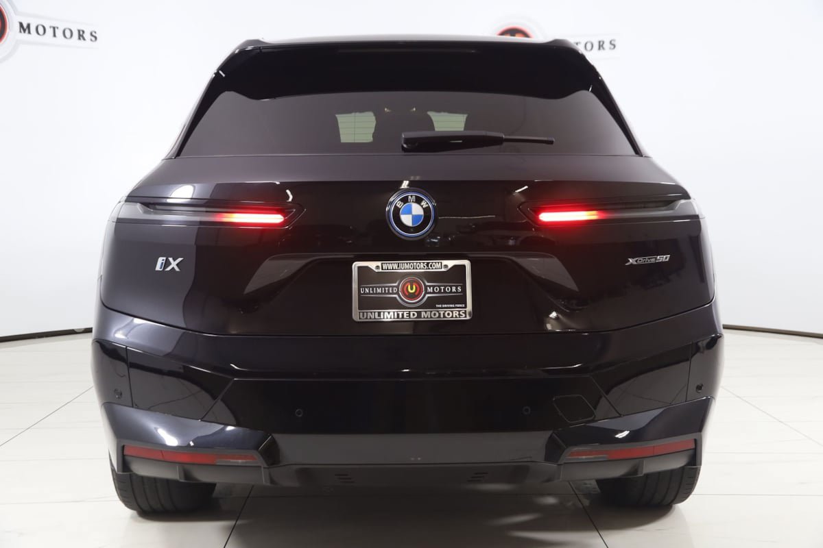 Used 2023 BMW iX xDrive50 w/ Sport Package AWD/4WD image 52