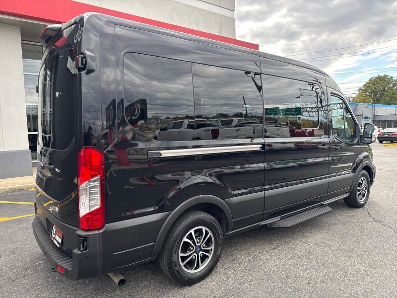 Used 2023 Ford Transit 350 XLT image 27