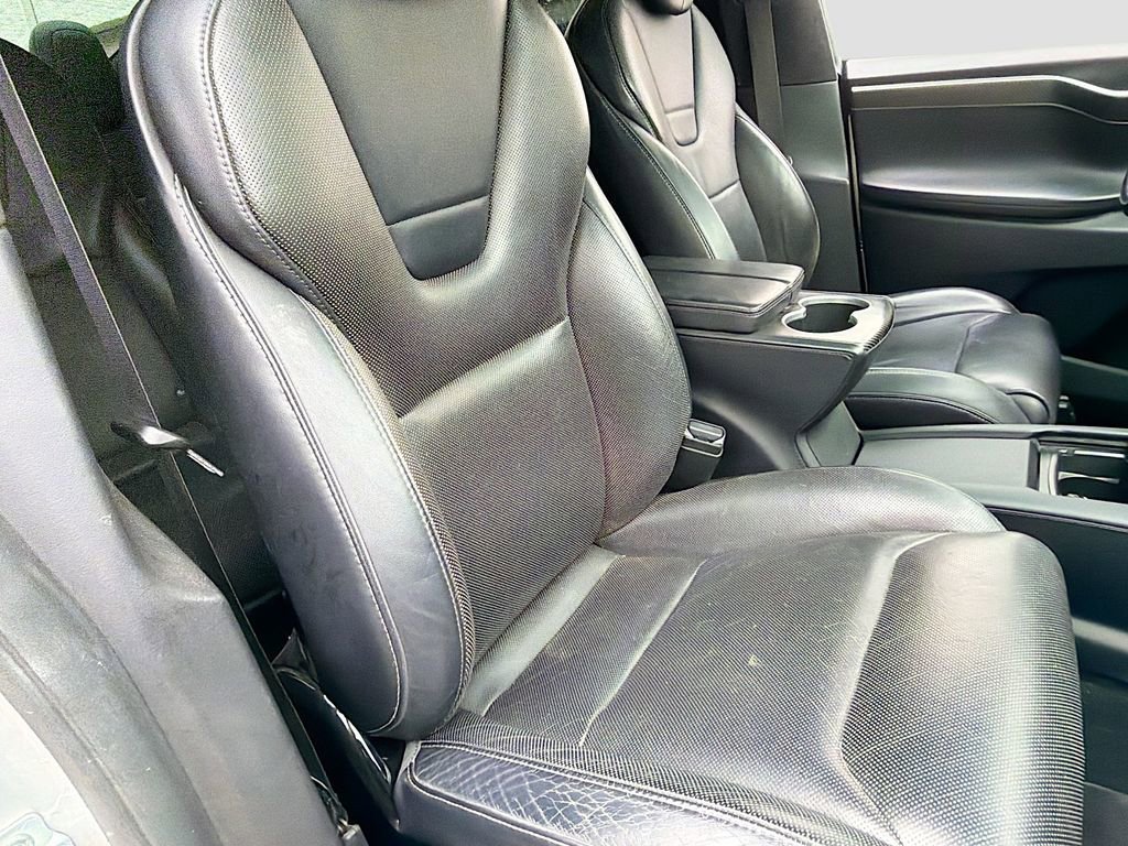 Used 2016 Tesla Model X Performance AWD/4WD image 18